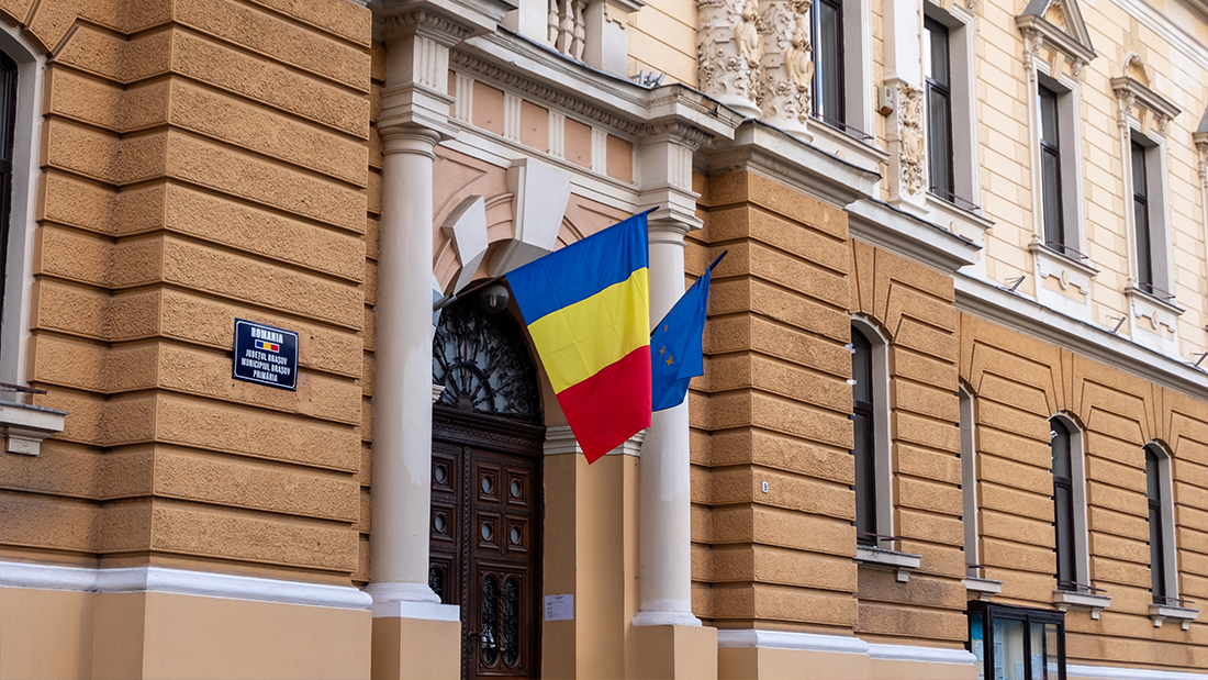 Threads of Connection: The Romanian-English Linguistic Tapestry